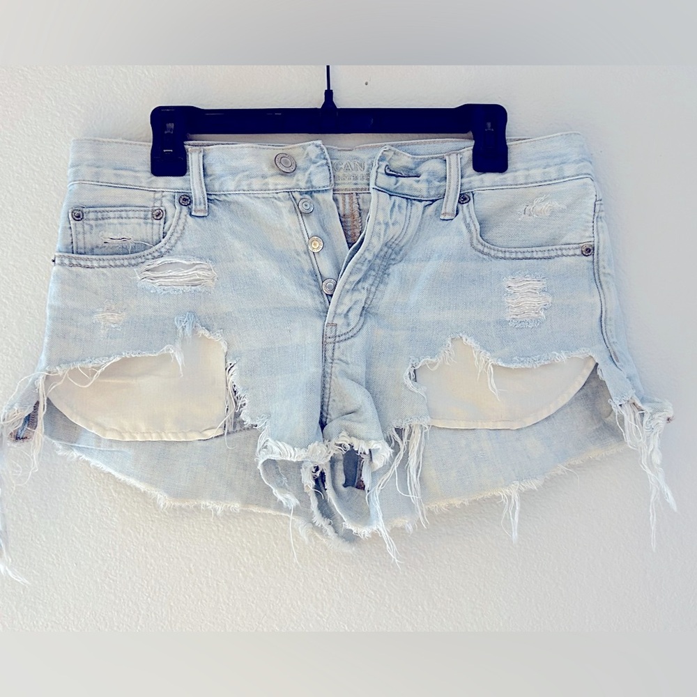 American Eagle Tomgirl Shortie Shorts, size 8 - Picture 4 of 4